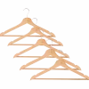 Houten kledinghangers