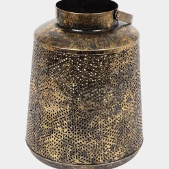 Metalen lantaarn
