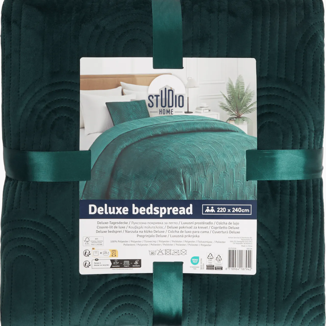 Studio Home velvet bedsprei